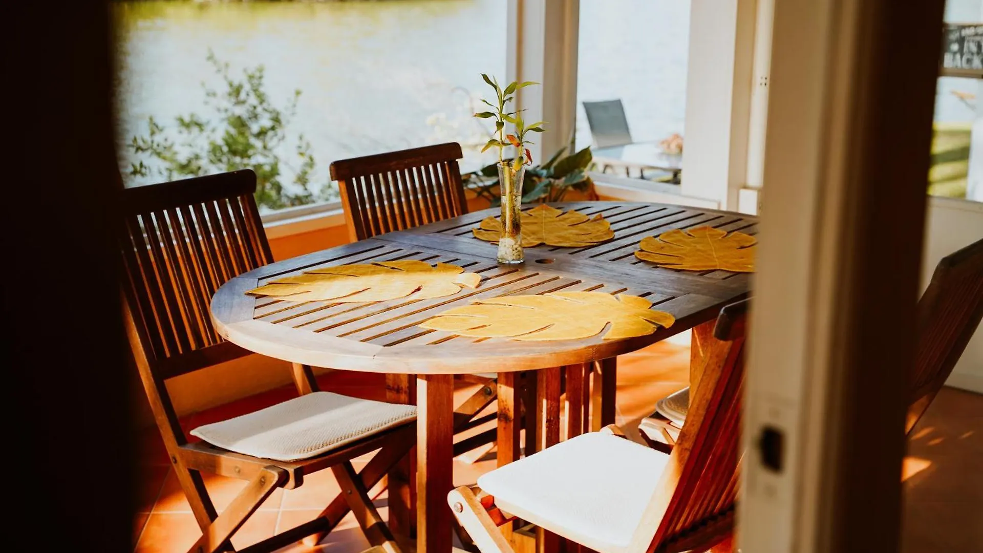 Shangri-La Boutique Bed & Breakfast Cayman Islands