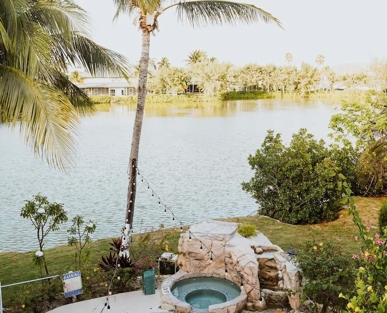Shangri-La Boutique Bed & Breakfast