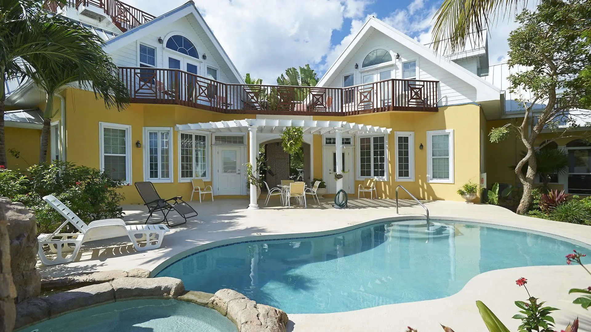 Shangri-La Boutique Bed & Breakfast location